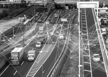 Kinnami: Resilient Data Infrastructure at the Edge