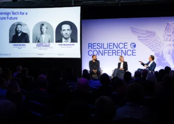 Torsten Reil, Co-founder and Co-CEO, Helsing; Jeannette zu Fürstenberg, Managing Director, Head of Europe, General Catalyst; and Bloomberg’s Tom Mackenzie on stage at Resilience Conference 2025