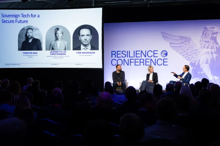 Torsten Reil, Co-founder and Co-CEO, Helsing; Jeannette zu Fürstenberg, Managing Director, Head of Europe, General Catalyst; and Bloomberg’s Tom Mackenzie on stage at Resilience Conference 2025