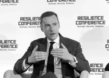 DSRB CEO, Rob Murray, on stage at Resilience Conference 2025