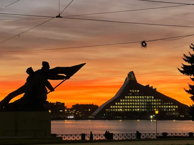 Sunset in Riga, November 2024