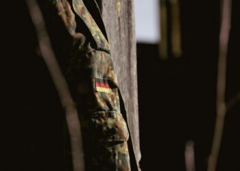 German military uniform (Touko Aikioniemi from Unsplash)