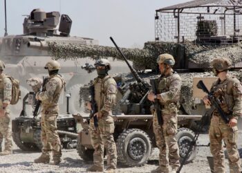 Aurochs 2 and TEC800 demonstrated by the French military, Eurosatory