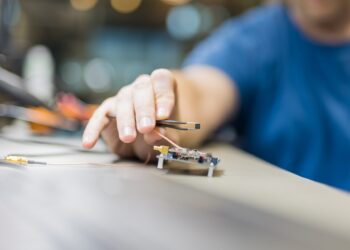 Dutch semiconductor company is bringing secure, authenticated satellite positioning to handheld devices