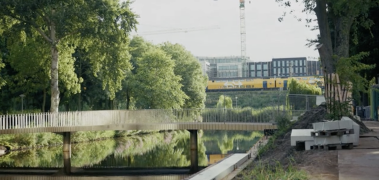 Robot building a canal wall in The Netherlands