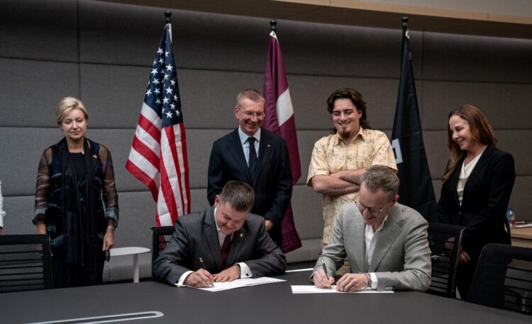 Latvian President Edgars Rinkēvičs meets Anduril co-founder Palmer Luckey during the ORIGIN-Anduril MoU signing in Los Angeles. (September 24, 2026)